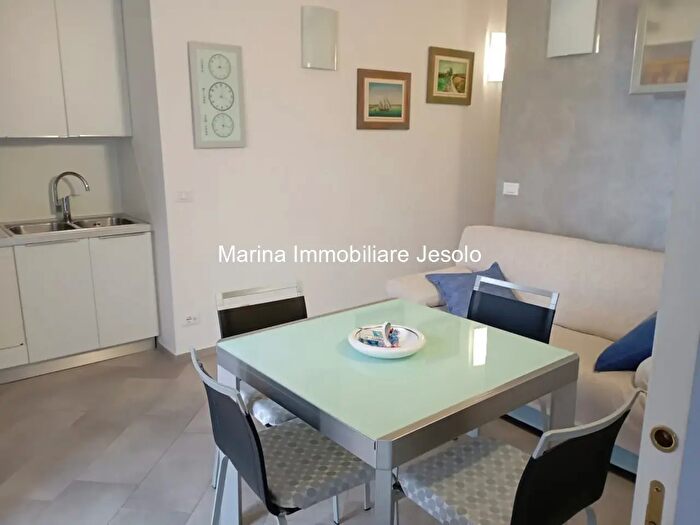 Appartamento bilocale in vendita in Via Olanda, Jesolo