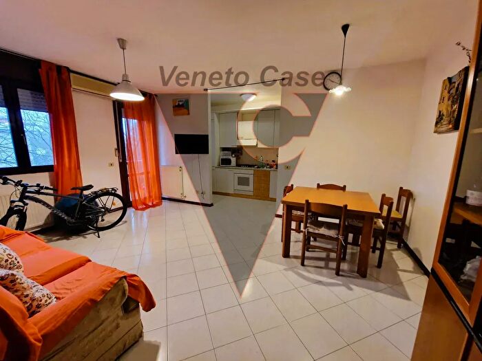 Appartamento trilocale in vendita in Via Alessandro Beffagna, Padova