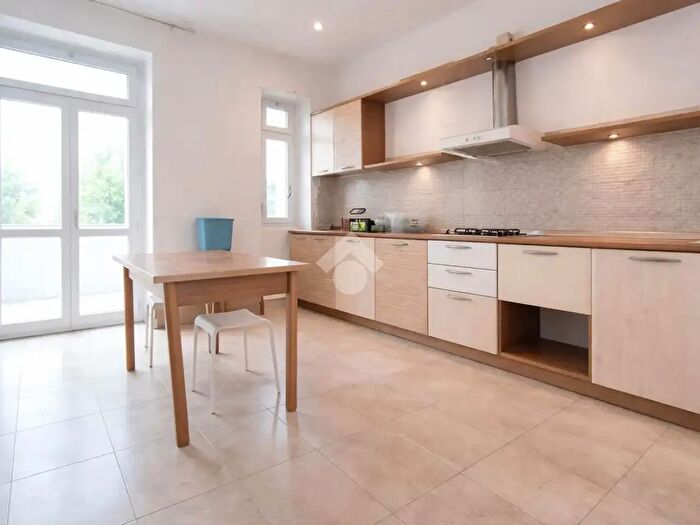 Appartamento trilocale in vendita in Via Carlo Alberto, Alessandria