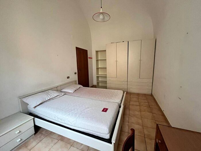 Appartamento trilocale in affitto in Piazza Santa Caterina, San Francesco, Pisa