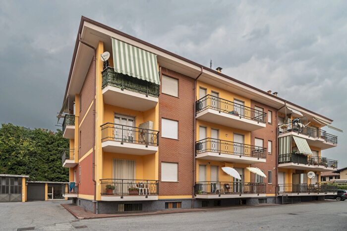 Appartamento quadrilocale in vendita in Via Dante Alighieri, Piasco