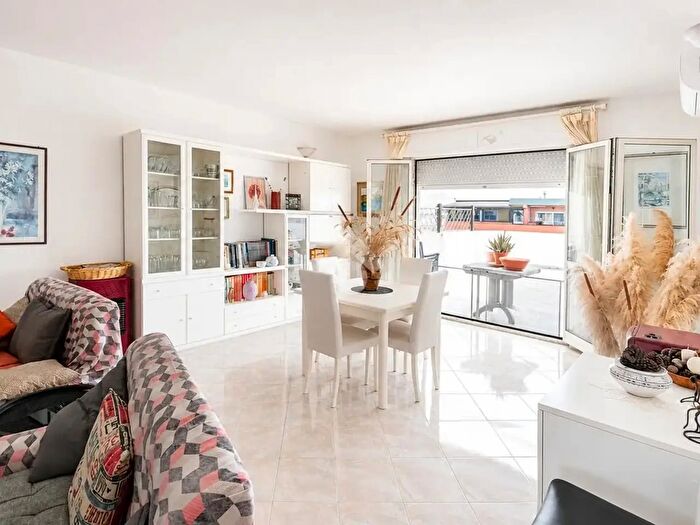 Appartamento quadrilocale in vendita in Via Sebastiano Mele, Oristano