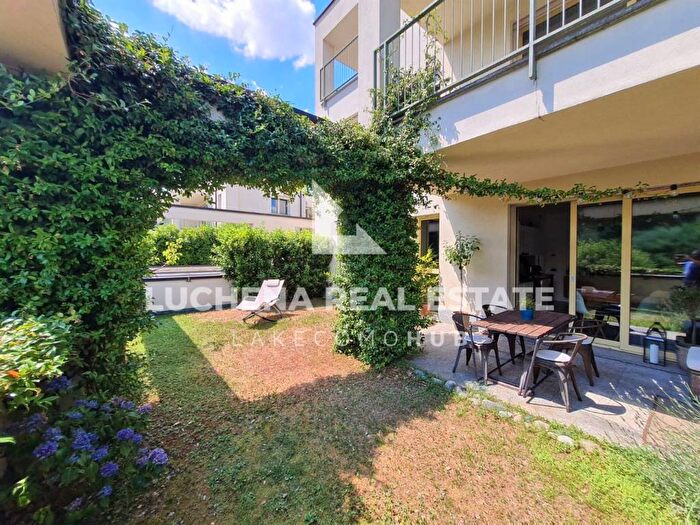 Appartamento bilocale in affitto in Via Oltrecolle, Lora, Como