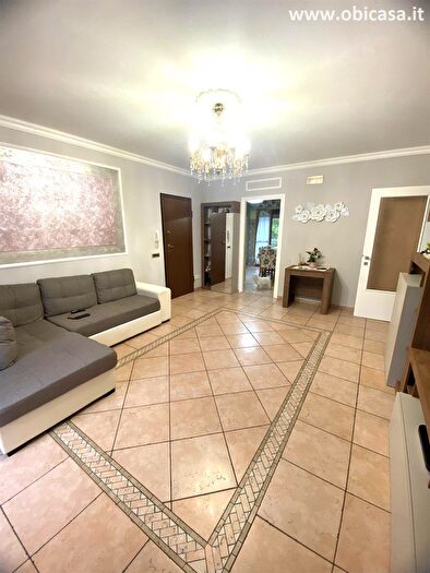 Appartamento con 6 locali in vendita in Faenza