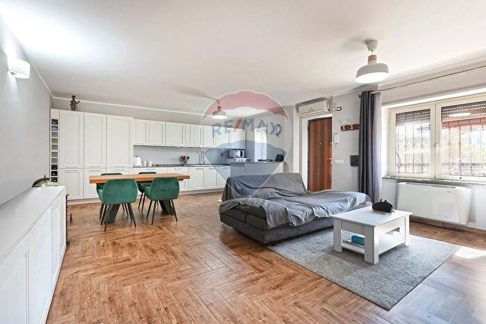 Appartamento trilocale in vendita in Via Vasiano, Ronciglione