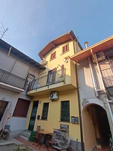 Appartamento bilocale in vendita in Via Novembre, Parabiago