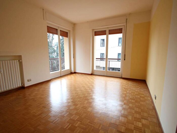 Appartamento quadrilocale in affitto in Via Milano, Centro, Bergamo