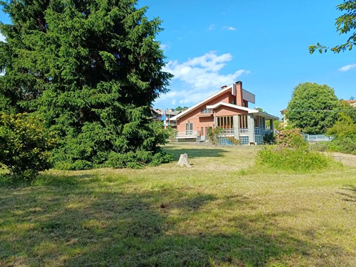 Case in Vendita e in Affitto - 3