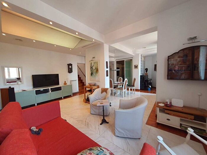 Casa con 5 locali in affitto in Piazza dei Re di Roma, Re di Roma, Roma