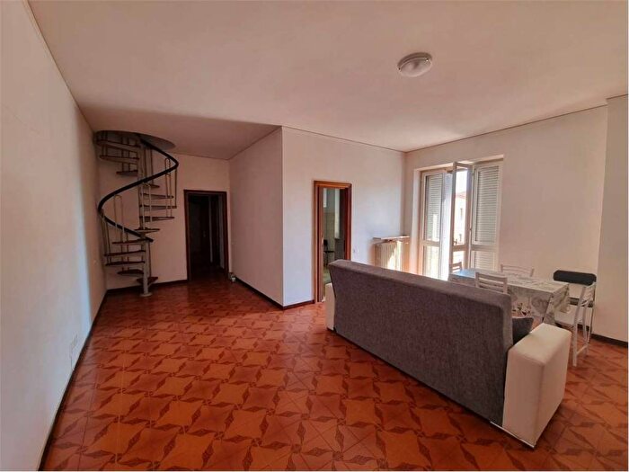 Appartamento bilocale in affitto in Due Pini Te Brunetti, Mantova