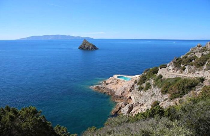 Appartamento con 5 locali in vendita in Località Calamoresca, Monte Argentario