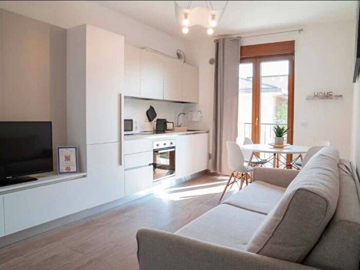 Appartamento bilocale in affitto in Via Merano, Borgo Roma, Verona