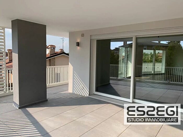 Appartamento quadrilocale in vendita in Via San Domenico, Selvazzano Dentro