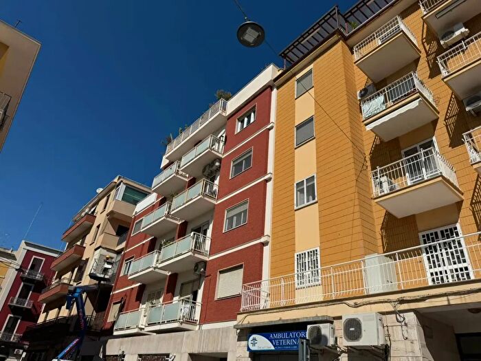 Appartamento trilocale in vendita in Bari