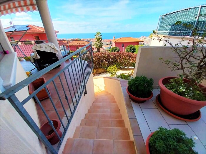 Casa quadrilocale in vendita in Belvedere Marittimo