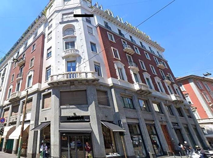 Appartamento monolocale in affitto in Via San Giovanni sul Muro, Duomo, Milano