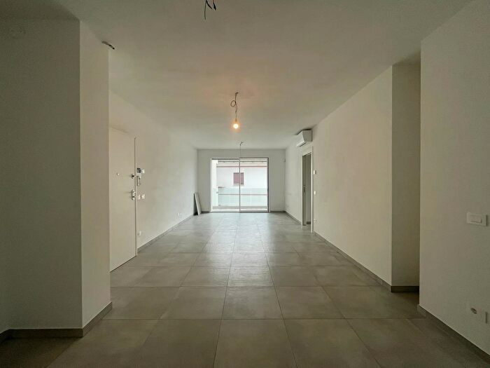 Appartamento trilocale in affitto in Via Cavallotti, Cento