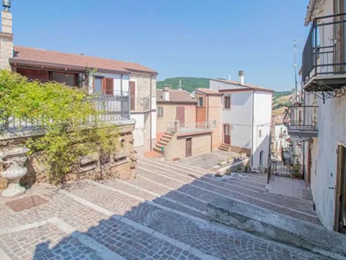 Appartamento bilocale in vendita in Via Stradale Roseto, Alberona