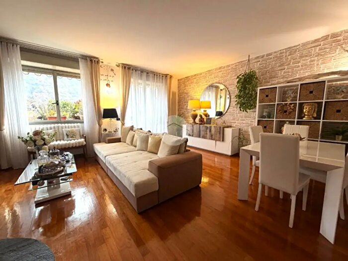 Appartamento quadrilocale in vendita in Via dei Fanti, Trescore Balneario