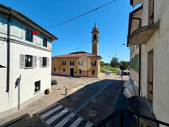 Appartamento bilocale in vendita in Via Roma, Orzinuovi