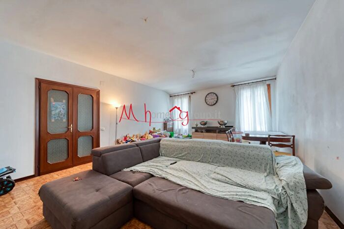 Appartamento quadrilocale in vendita in Via San Giovanni da Verdara, Padova