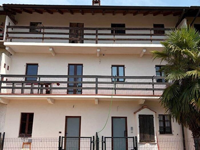 Appartamento bilocale in affitto in Via Bogogno, Centro, Suno