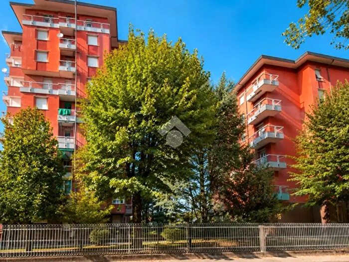 Appartamento bilocale in vendita in Via Santa Caterina, Desio