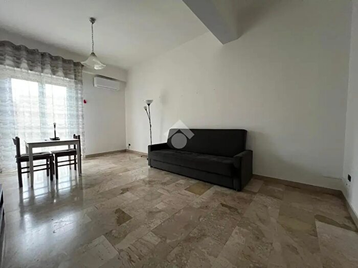 Appartamento quadrilocale in vendita in Via Antonino Cutroneo, Reggio Calabria