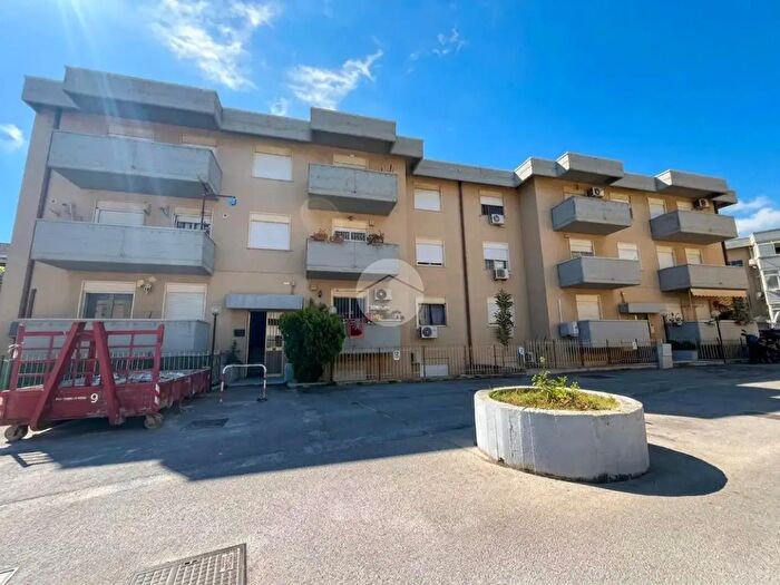 Appartamento quadrilocale in vendita in Corso dei Mille, Palermo