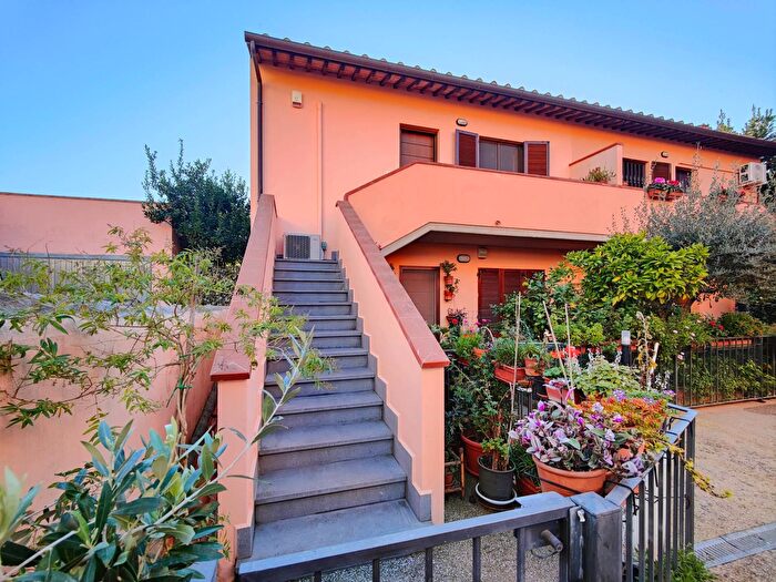 Appartamento bilocale in vendita in Via XX Settembre, Calci