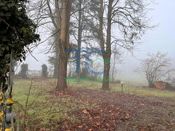 Casa con 10 locali in vendita in Gazzola