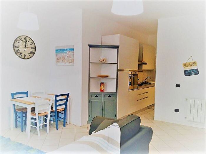 Appartamento trilocale in affitto in CORSO EUROPA, Via Roma Borgo Barusso, Alassio