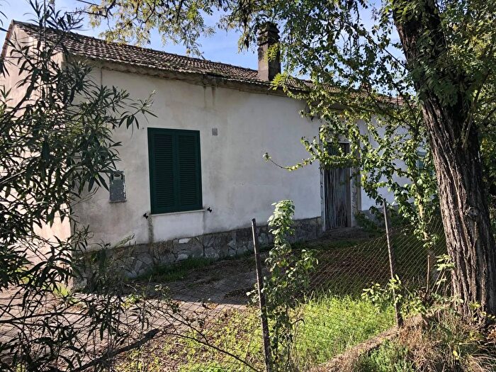 Casa quadrilocale in vendita in Strada Regionale CasilinaColfelice, Colfelice