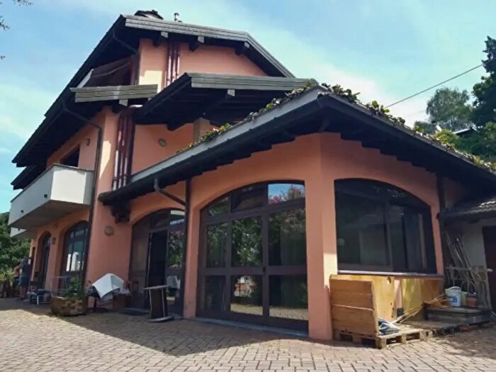 Appartamento bilocale in affitto in Via Cesare Battisti, Gemonio