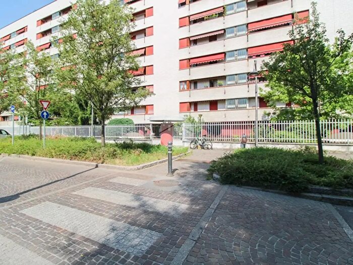 Appartamento trilocale in vendita in Via Mazzini, Cusano Milanino