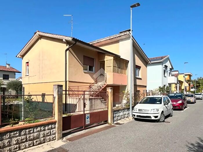 Casa trilocale in vendita in Via Milano, Cervignano Del Friuli