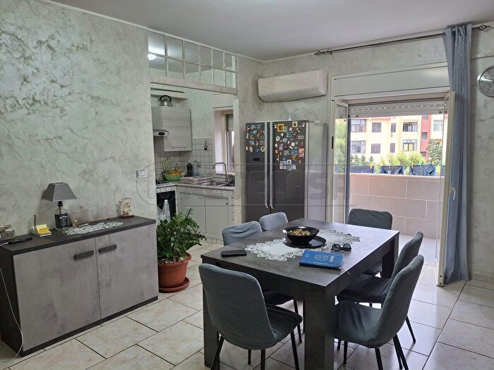 Appartamento quadrilocale in vendita in Via Aldo Carratore, Siracusa