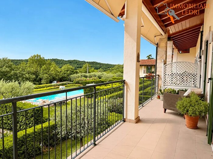 Appartamento trilocale in vendita in Via dei Colli, Valeggio Sul Mincio