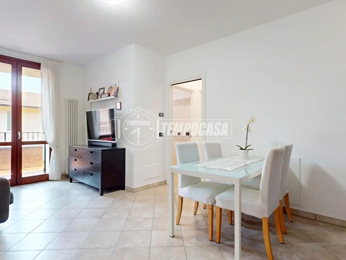 Appartamento trilocale in vendita in Via Socrate, Reggio Emilia