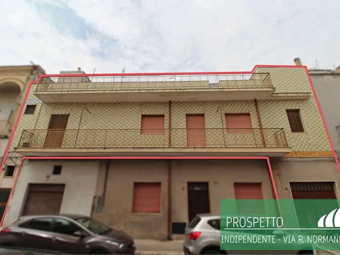 Casa trilocale in vendita in Via Ruggiero Normanno, Mesagne