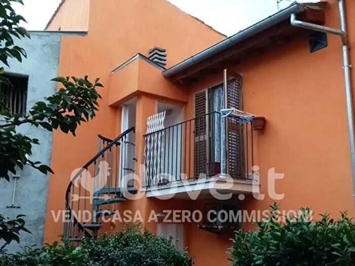 Appartamento trilocale in vendita in Via Italica, Corfinio