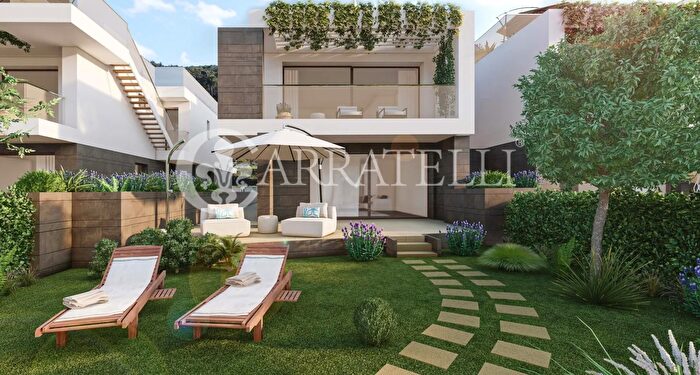 Appartamento trilocale in vendita in Via del Mercato, Scarlino