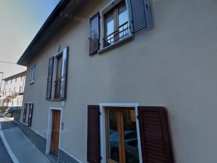 Appartamento trilocale in affitto in Via San Michele, Torre De Busi