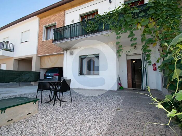 Casa quadrilocale in vendita in San Giorgio Delle Pertiche