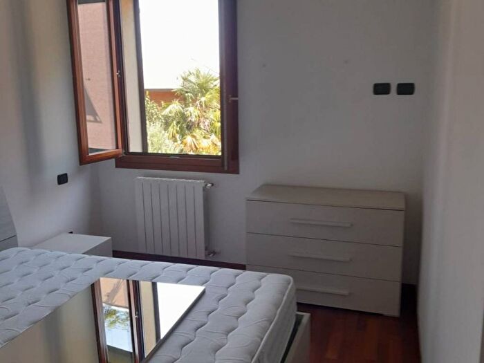 Appartamento bilocale in affitto in Viale Lombardia, Pregnana Milanese