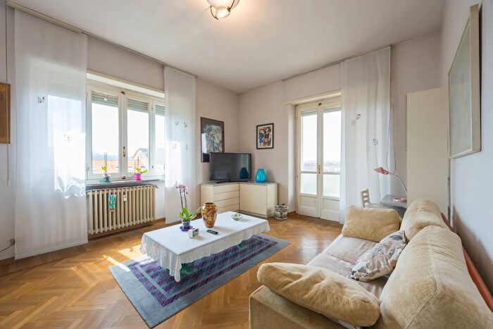 Appartamento quadrilocale in vendita in Corso Re Umberto, Torino