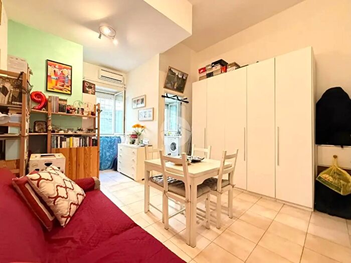 Appartamento monolocale in vendita in Via Oderisi da Gubbio, Roma