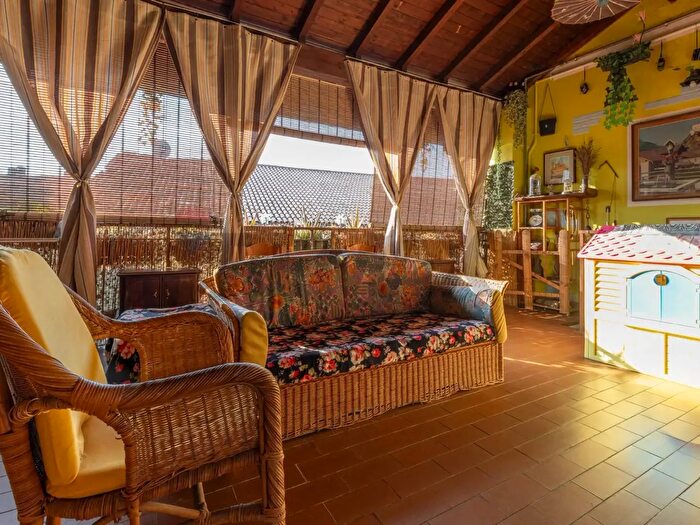 Appartamento bilocale in vendita in Via Bertani, Cairate