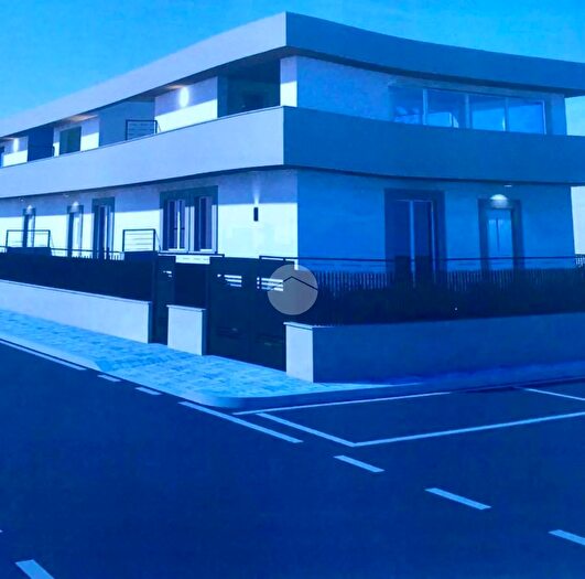 Casa quadrilocale in vendita in Via Marcello Alessio, Roma