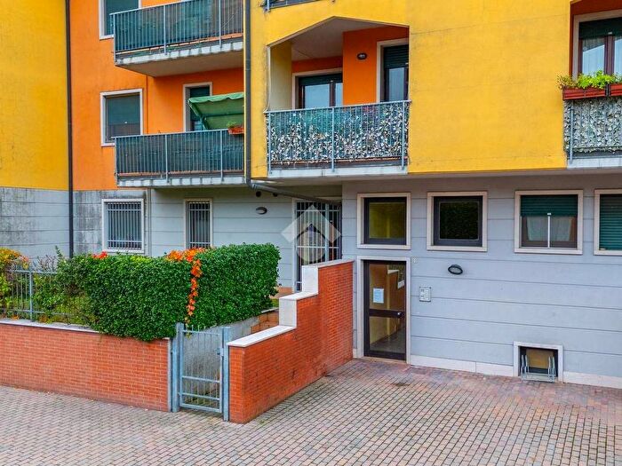 Appartamento monolocale in affitto in Quartiere Aldo Moro, Centro, Monteforte dAlpone